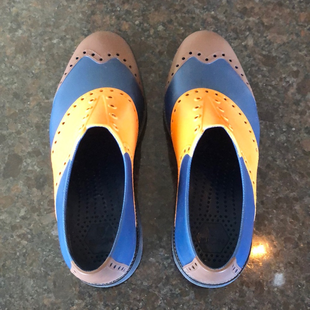 Like New Biion Shoes